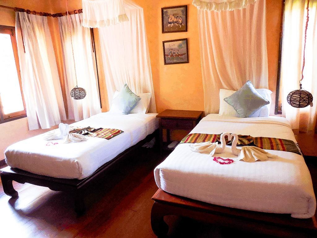 Palm Spa Village Resort Mae Rim Exterior photo