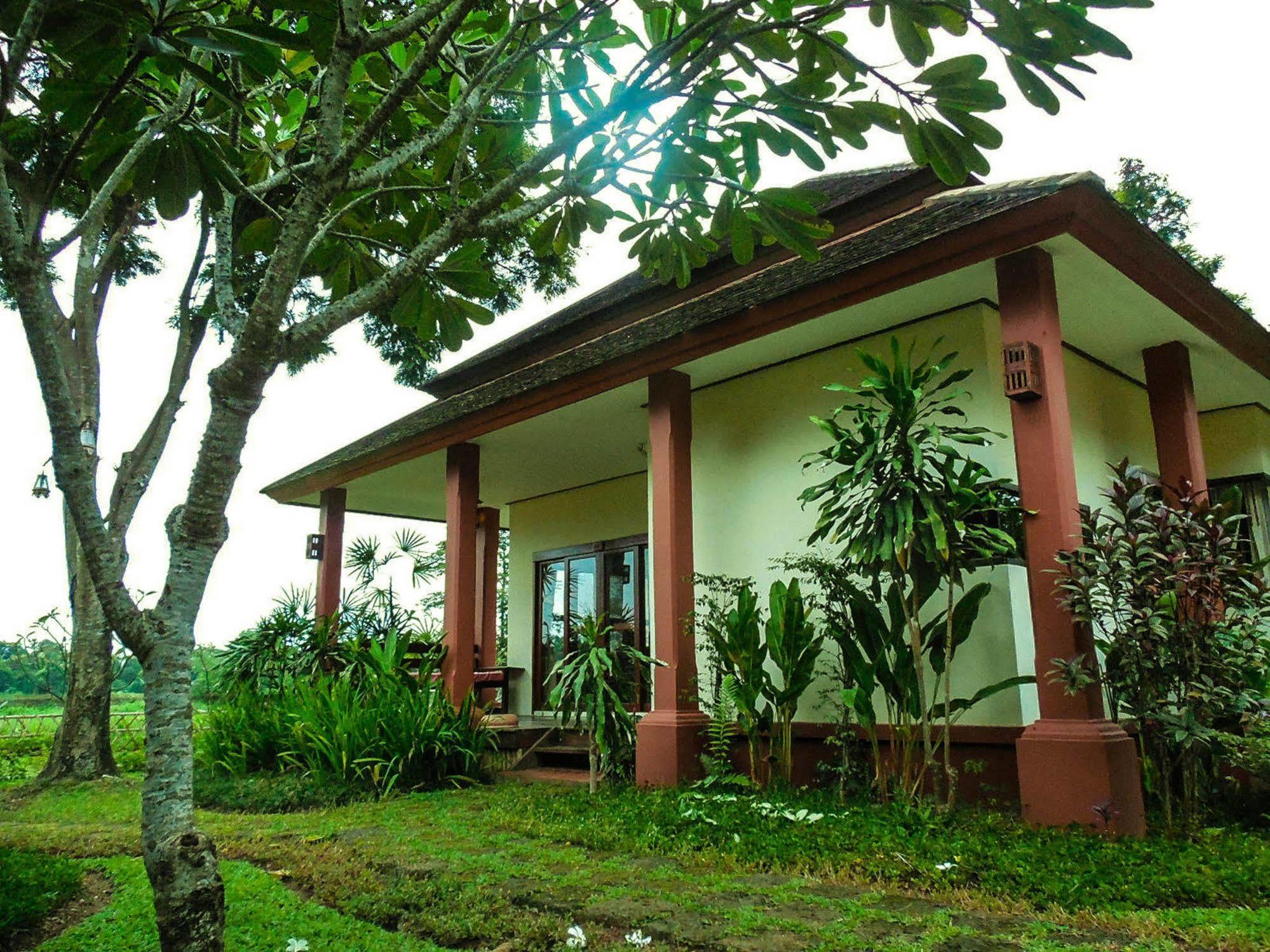 Palm Spa Village Resort Mae Rim Exterior photo
