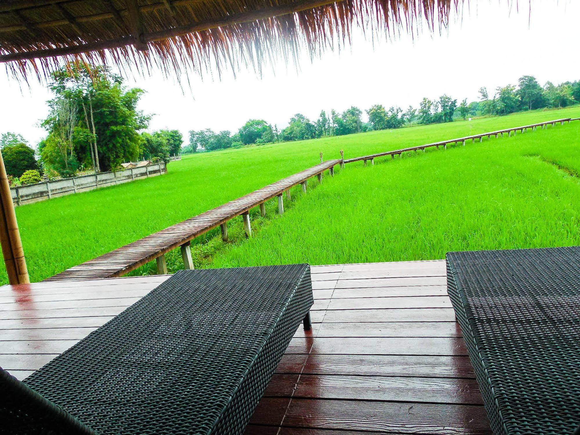 Palm Spa Village Resort Mae Rim Exterior photo