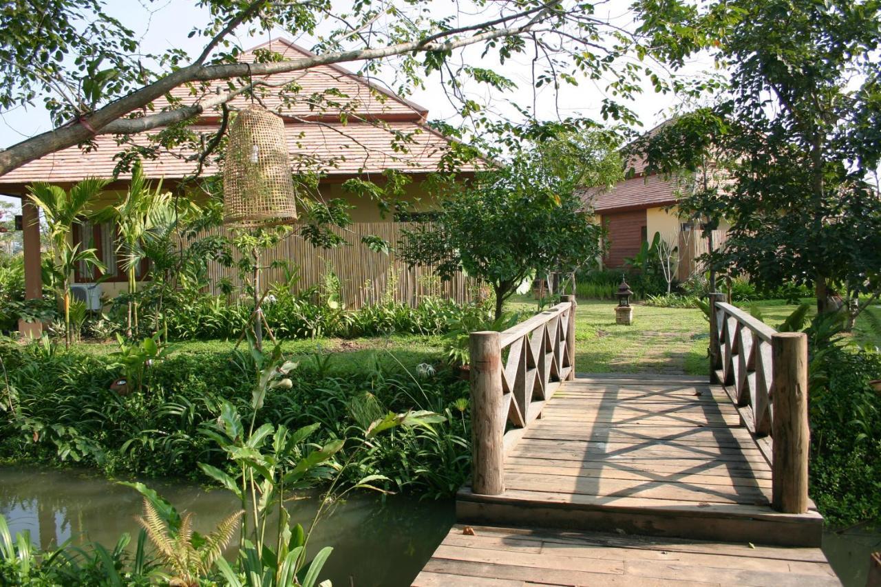 Palm Spa Village Resort Mae Rim Exterior photo